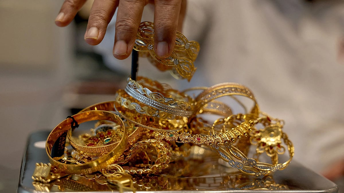 Gold Futures Climb To Rs 1.25 Lakh/10g As Investors Watch For Fed Rate Cut Next Month