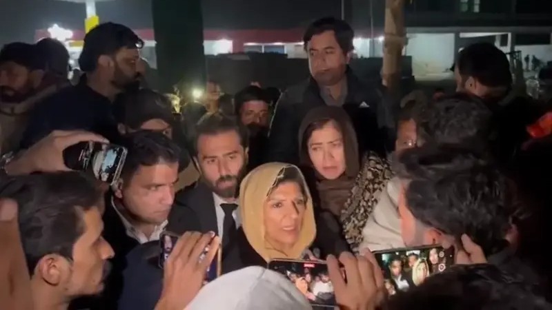 Where is Imran Khan? | PTI chief's kin, supporters say no contact with jailed ex-Pakistan PM amid 'death' rumours