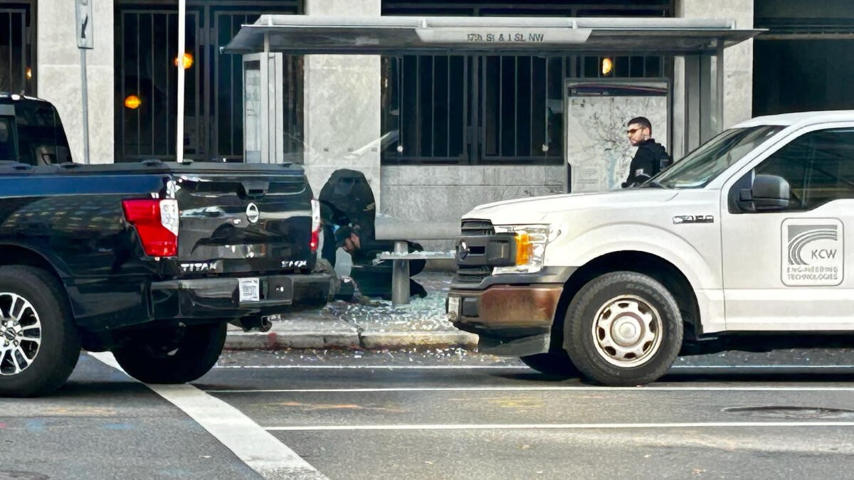 US National Guard shooting a terror attack? FBI director says probing suspect's Afghanistan links