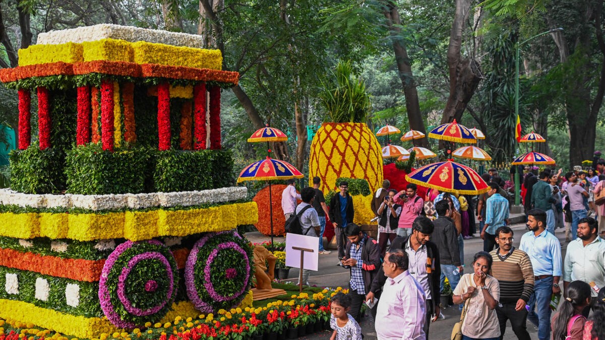 Cubbon park flower show: Alternative parking announced to ease Sunday rush
