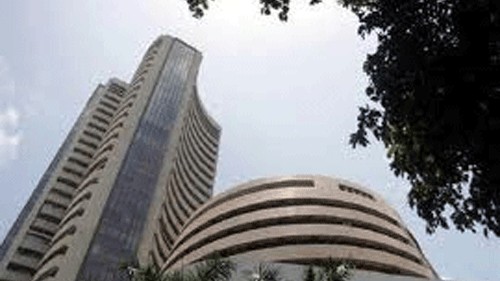 Sensex, Nifty close marginally lower after hitting fresh lifetime highs