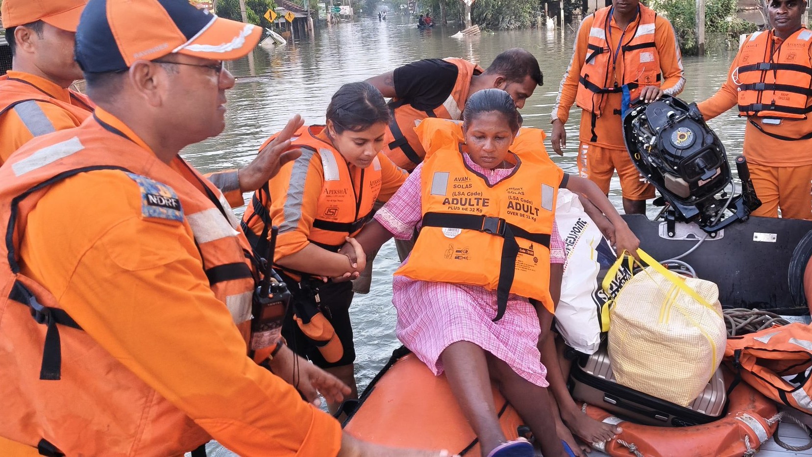 Indian forces evacuate 9-month pregnant woman in flood-hit Lanka amidst intensified rescue ops