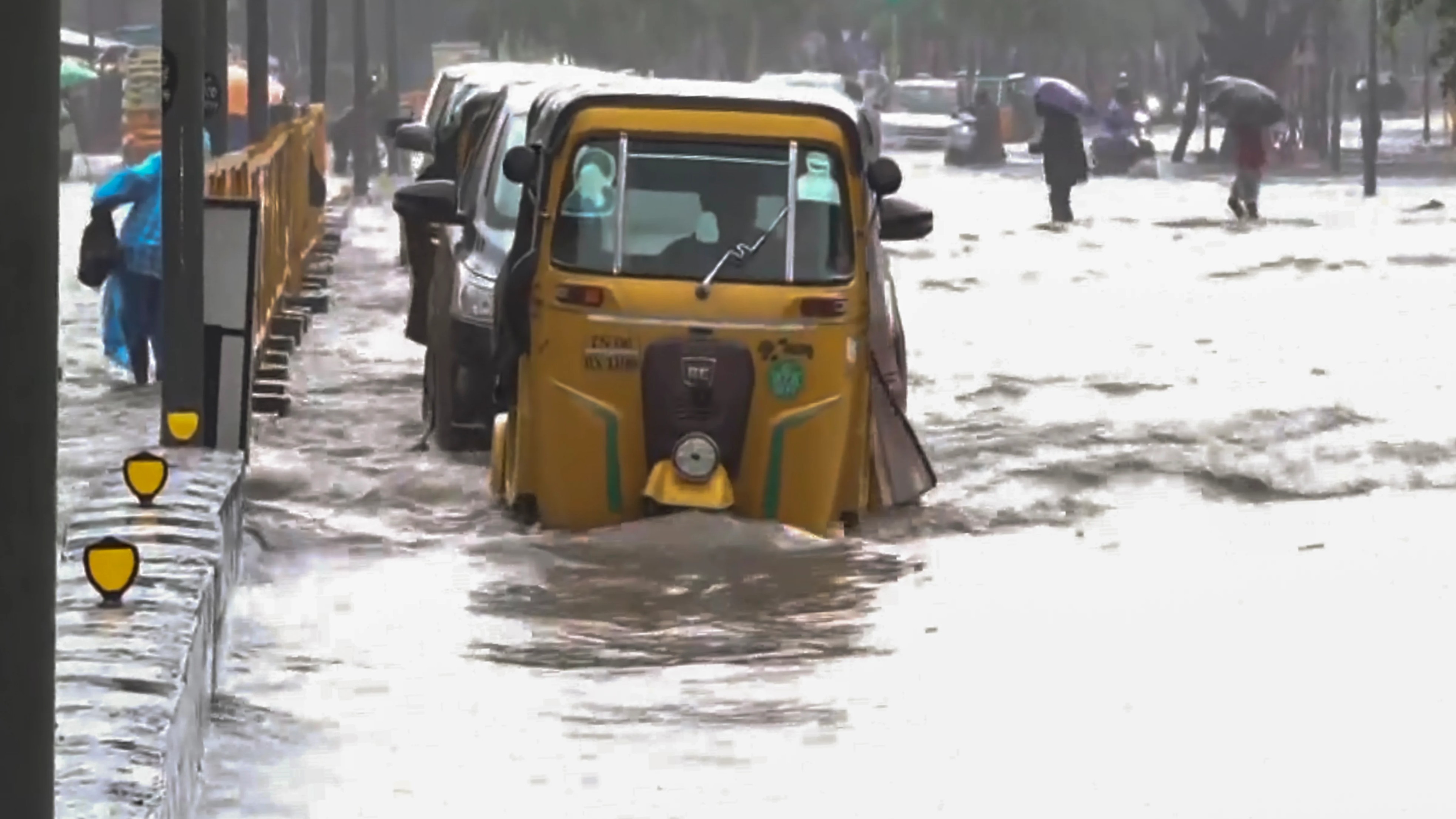 Cyclone Ditwah: Schools in Chennai, Tiruvallur to remain closed amid orange alert
