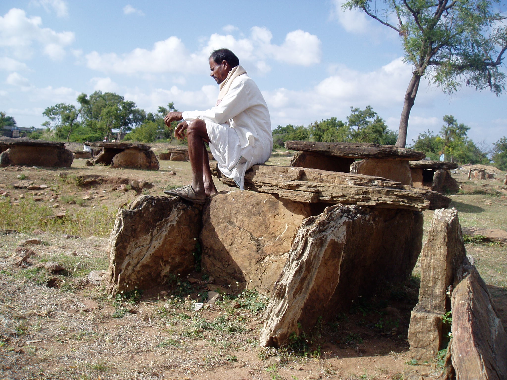 The megalithic site at Rajan Kollur. Photo by author