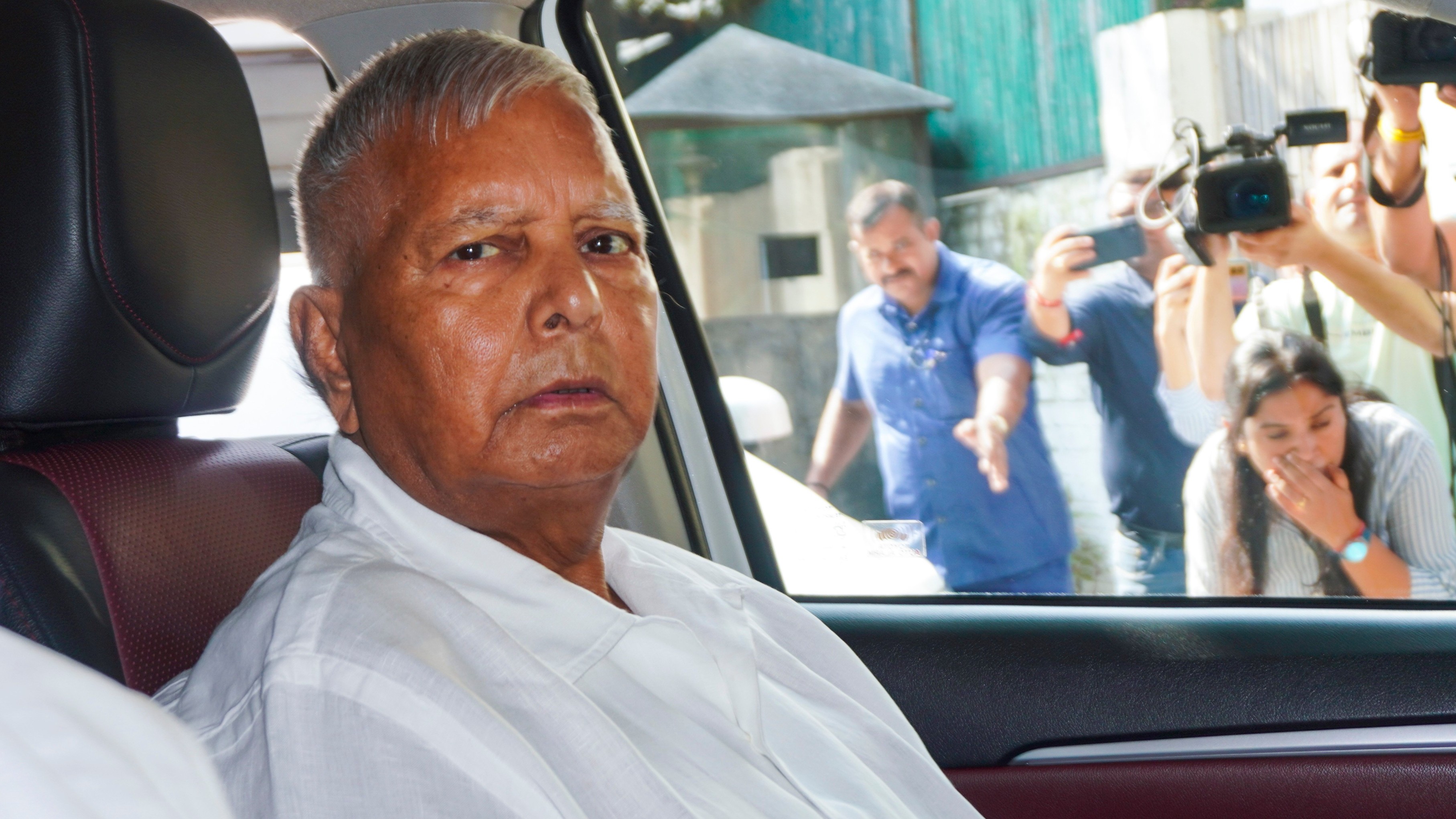 Delhi Court frames charges against Lalu Prasad Yadav, Rabri Devi in land-for-job CBI case