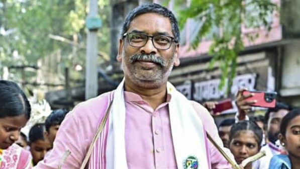 Jharkhand High Court issues notice to ED to file response in CM Hemant Soren's petition challenging summons