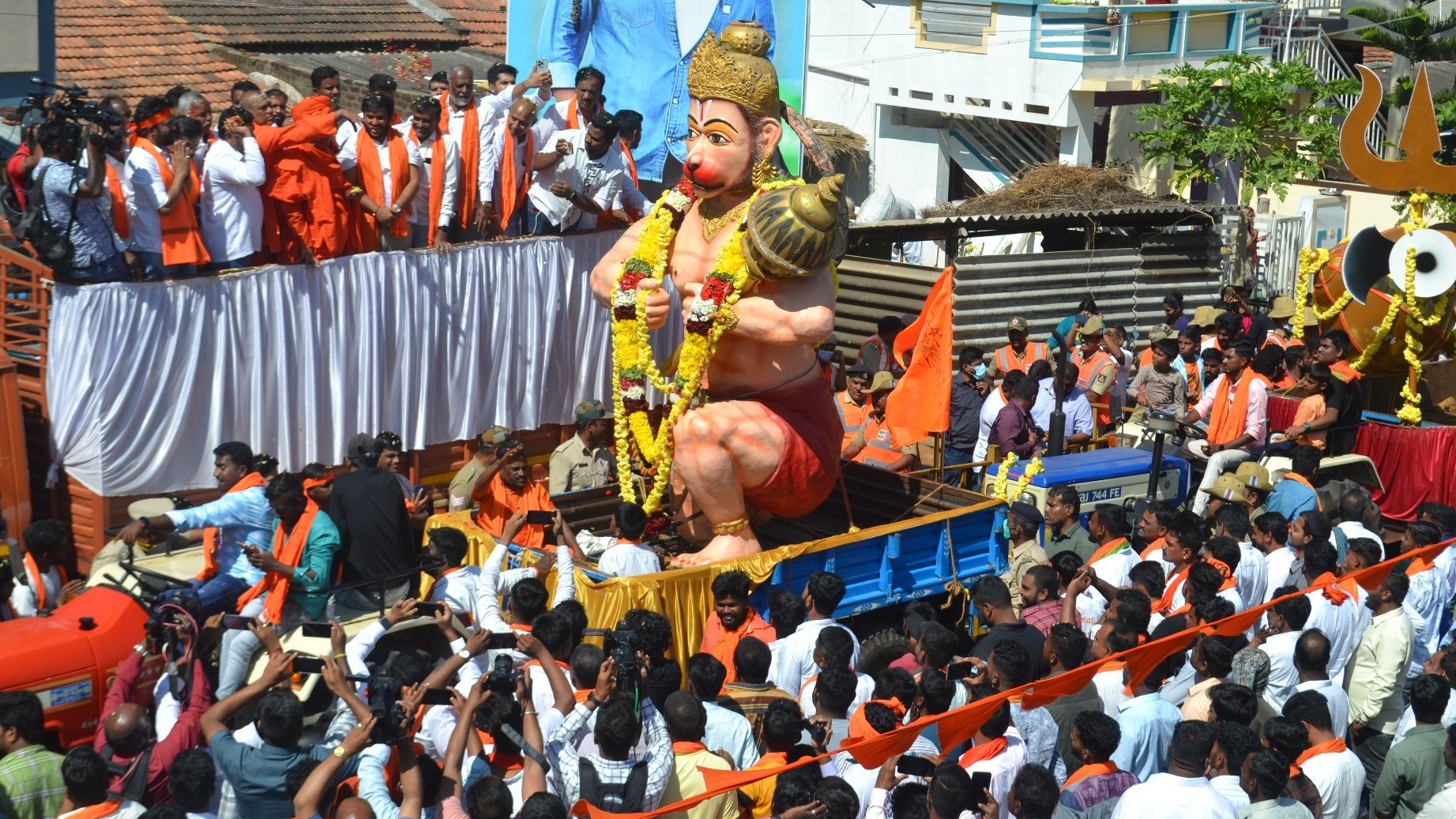Hanuma Jayanthotsava procession peaceful in Mysuru's Hunsur