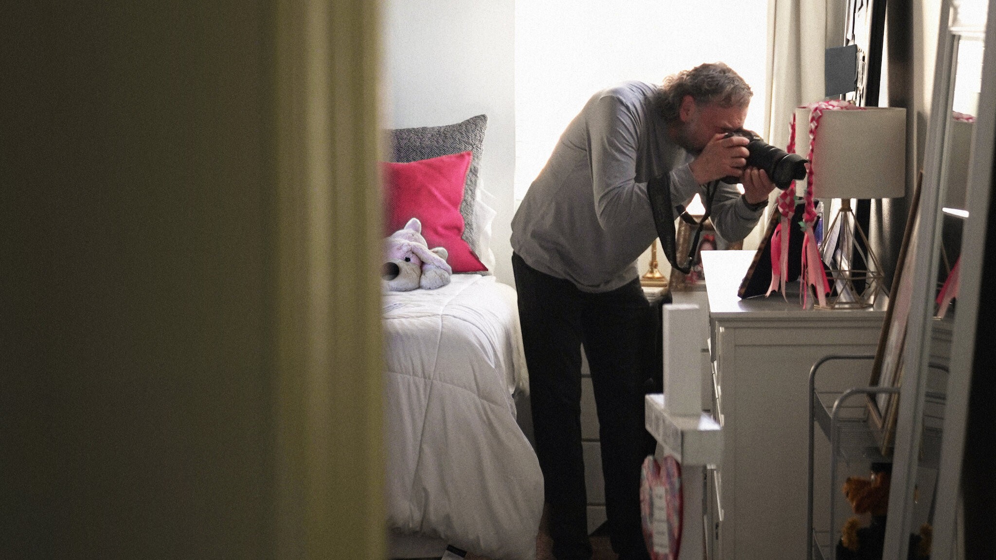 'All the Empty Rooms' review: Tender story of loss