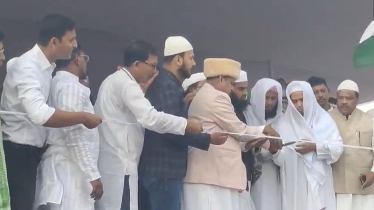 Suspended TMC MLA Humayun Kabir lays 'Babri-style' mosque foundation in Bengal amid tight security