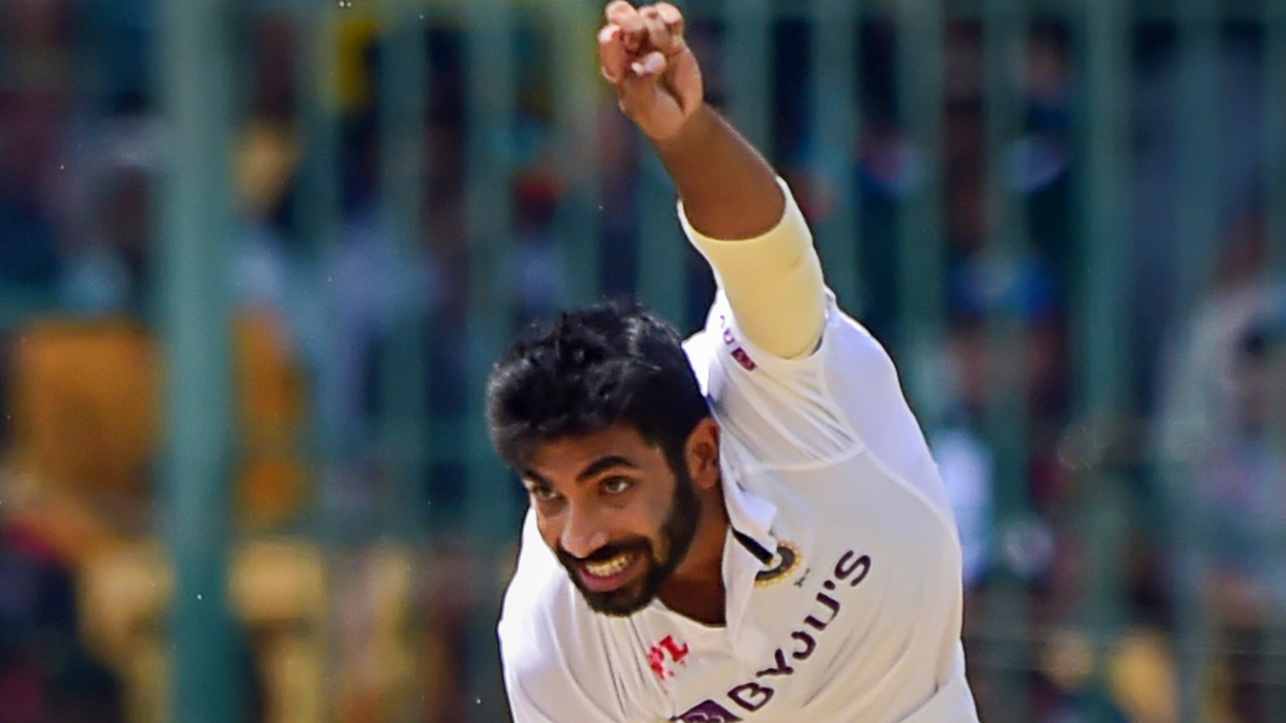 Breaking down fast bowlers' break down