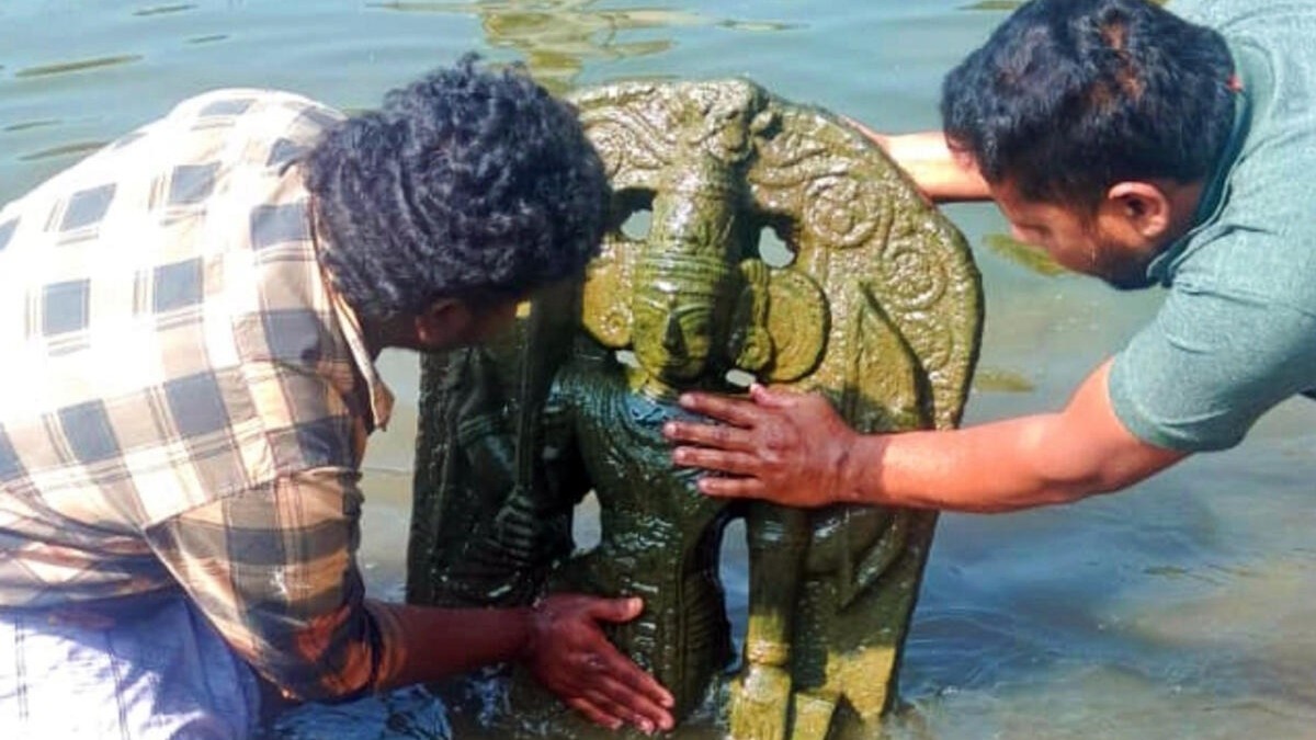 Ancient idols found in Cauvery river near Karnataka's Srirangapatna
