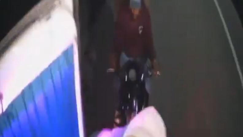 Watch: Bike-borne men steal luggage from moving bus in Maharashtra; heist caught on camera