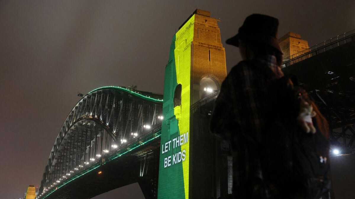 Explained | How will Australia implement its social media ban for children under 16 years