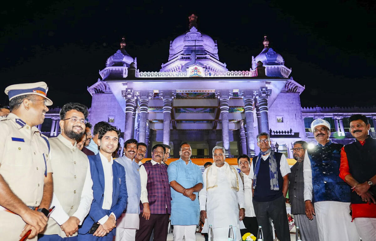 Siddaramaiah inaugurates newly built Karanja near Suvarna Vidhana Soudha. Credit: PTI