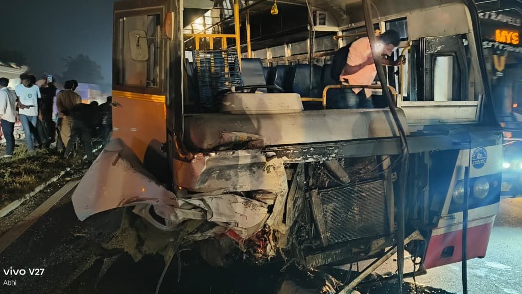 Three killed as car jumps divider, collides with KSRTC bus on Bengaluru outskirts
