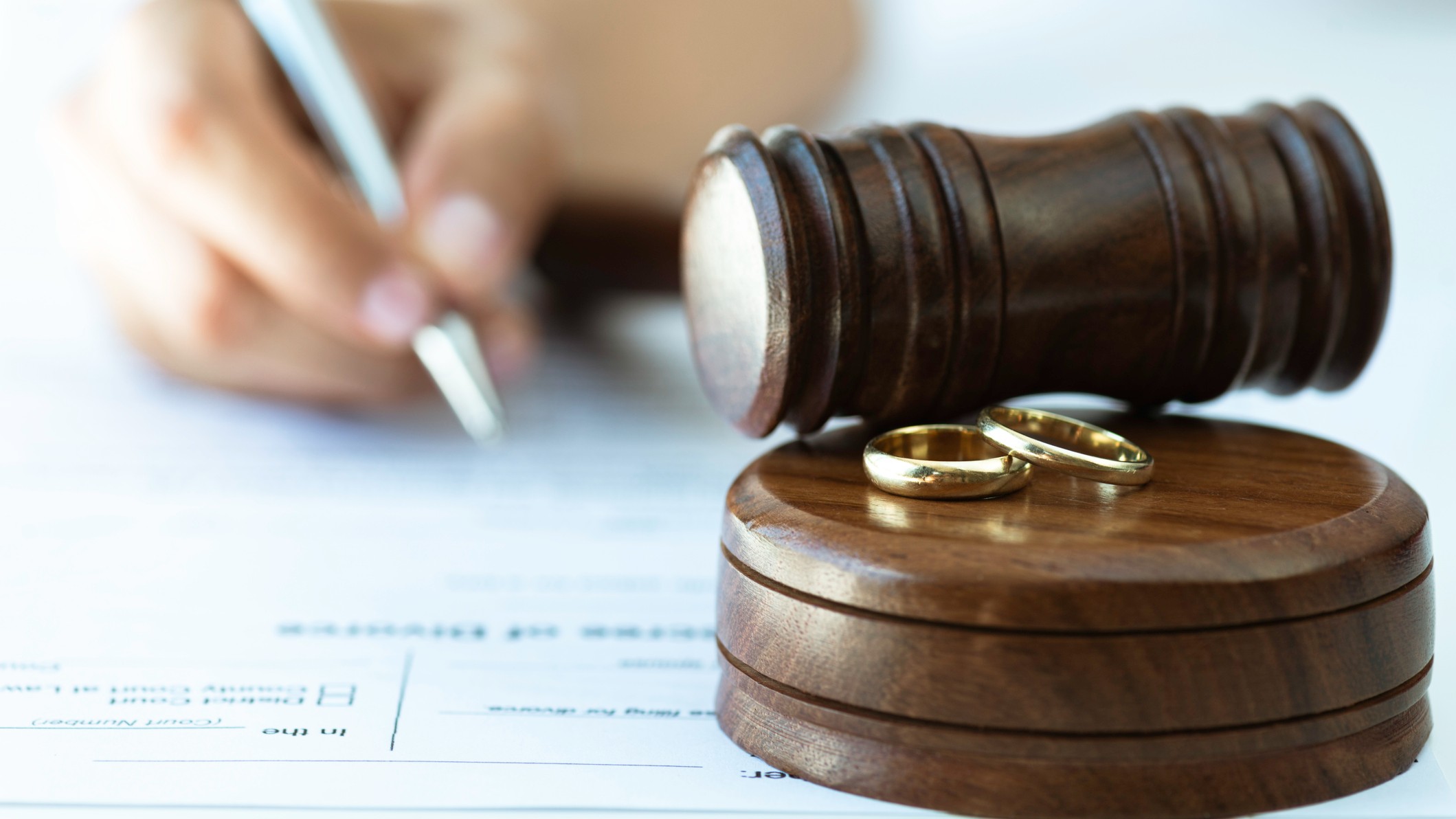 Pakistani Hindu couple's family dispute reaches High Court; woman wants husband deported