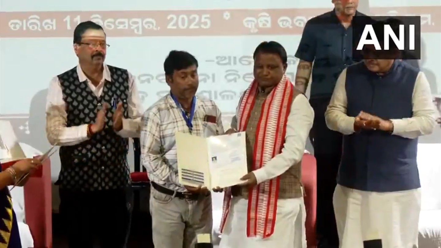 Odisha CM Mohan Charan Majhi awards citizenship certificates to 35 applicants under CAA