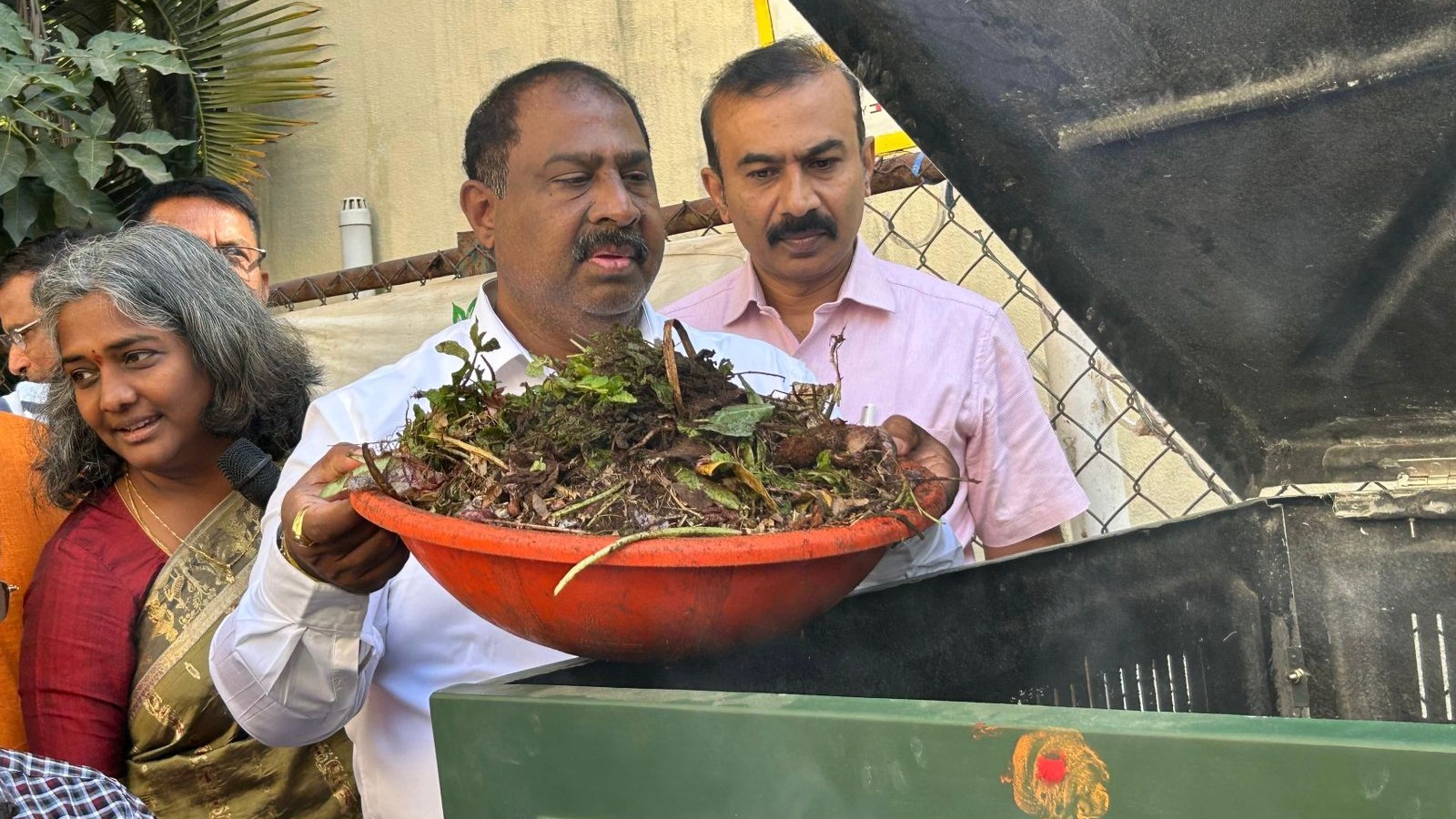 Bengaluru: HSR layout rolls out a decentralised composting unit to tackle the challenge of mounting waste
