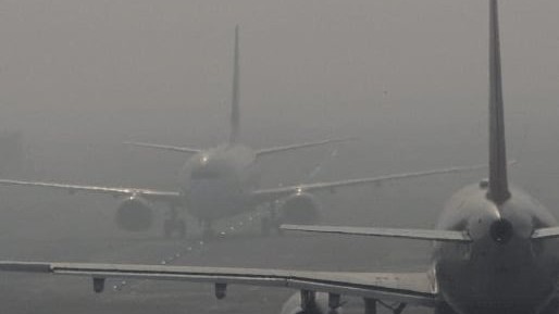 Fog engulfs Delhi; 126 flights cancelled due to lowered visibility