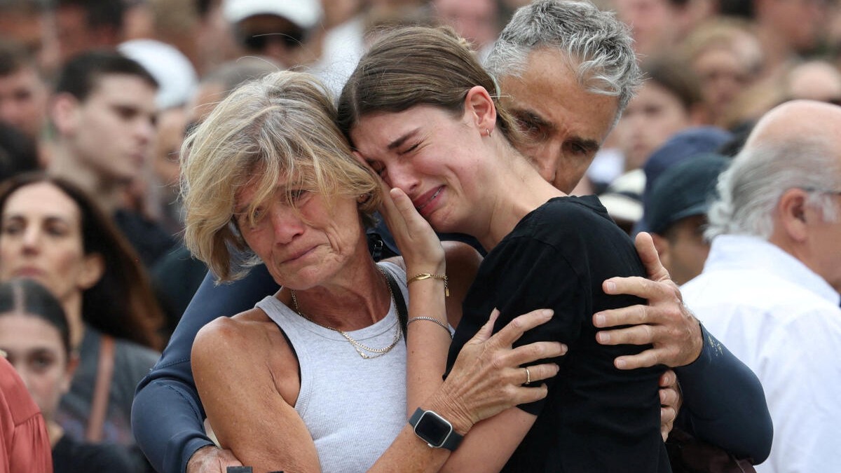 'It was dead people everywhere': Inside Australia's Hanukkah shooting