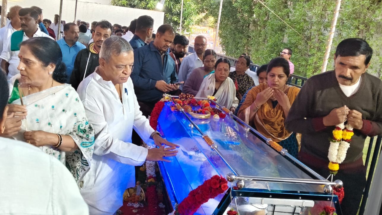 Last rites of Shamanur Shivashankarappa to be performed with full state honours