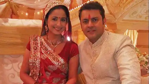 Lata Sabharwal and Sanjeev Seth