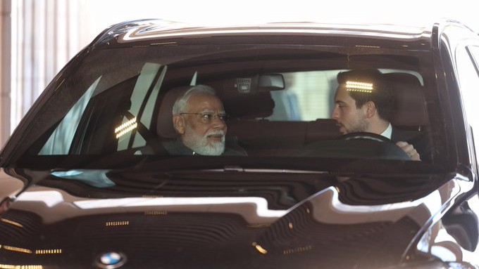 Crown Prince drives PM Modi to Jordan Museum in special gesture