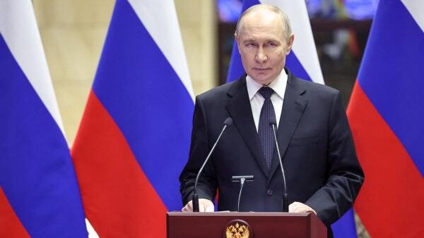 Russian President Vladimir Putin to talk of war and peace at marathon news conference