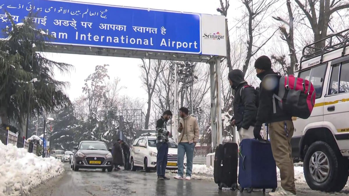 11 flights cancelled at Srinagar airport due to bad weather