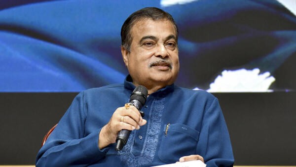 'Older generation must make way for new': Nitin Gadkari's remark triggers debate in political circles