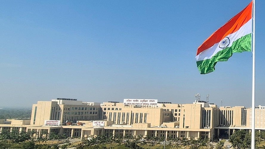 Ärzte des AIIMS Nagpur retten ein fünfjähriges Kind mit Nieren- und ...