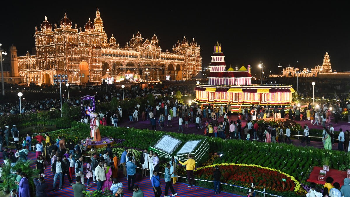 Year end tourists' influx picks up in Mysuru 