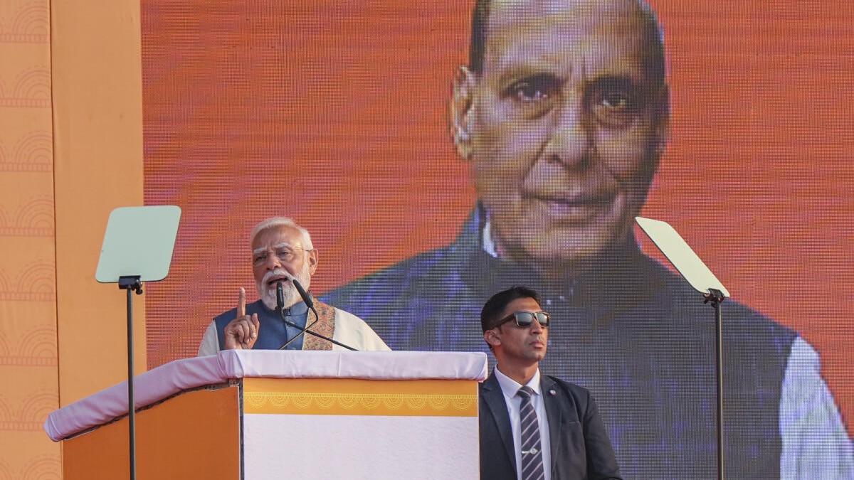'Everything named after one family': PM Modi attacks Congress, says they held this nation hostage 