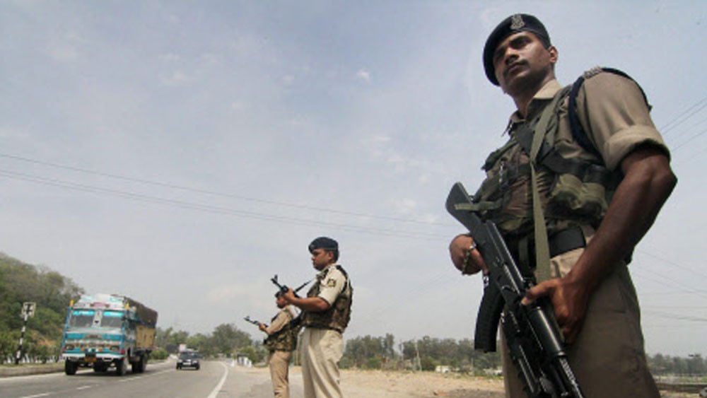 Jammu and Kashmir: Unclaimed suitcase on busy Udhampur road creates panic