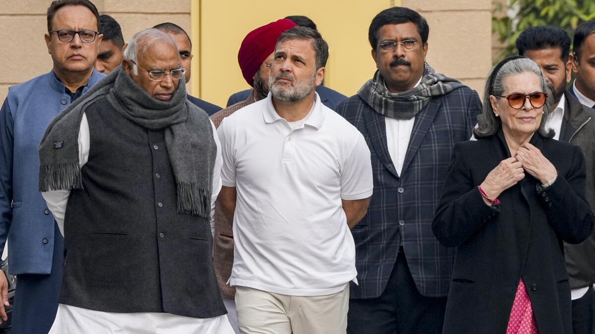 'We will resist it': Rahul Gandhi likens VB-G RAM G Act to 'devastating demonetisation', announces MGNREGA Bachao Abhiyan