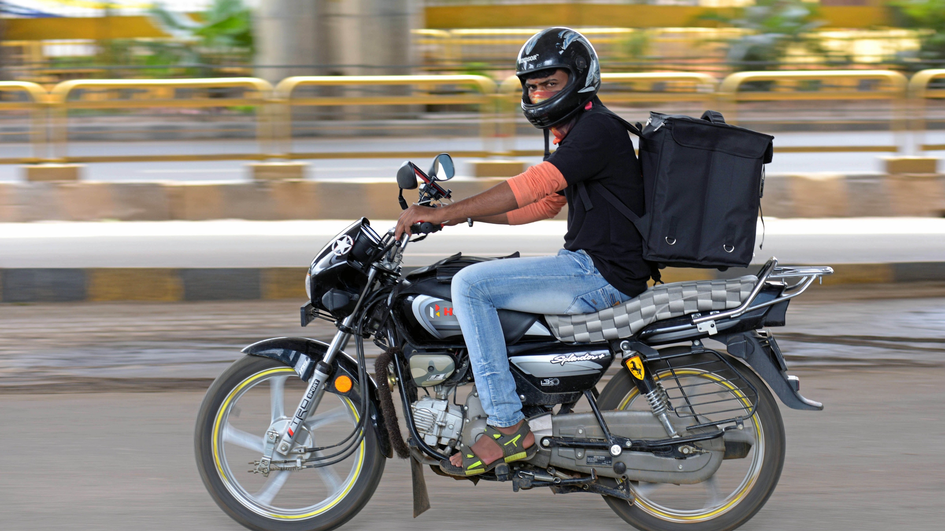 Gig workers want ban on 10-min delivery, plan nationwide strike on New Year’s Eve