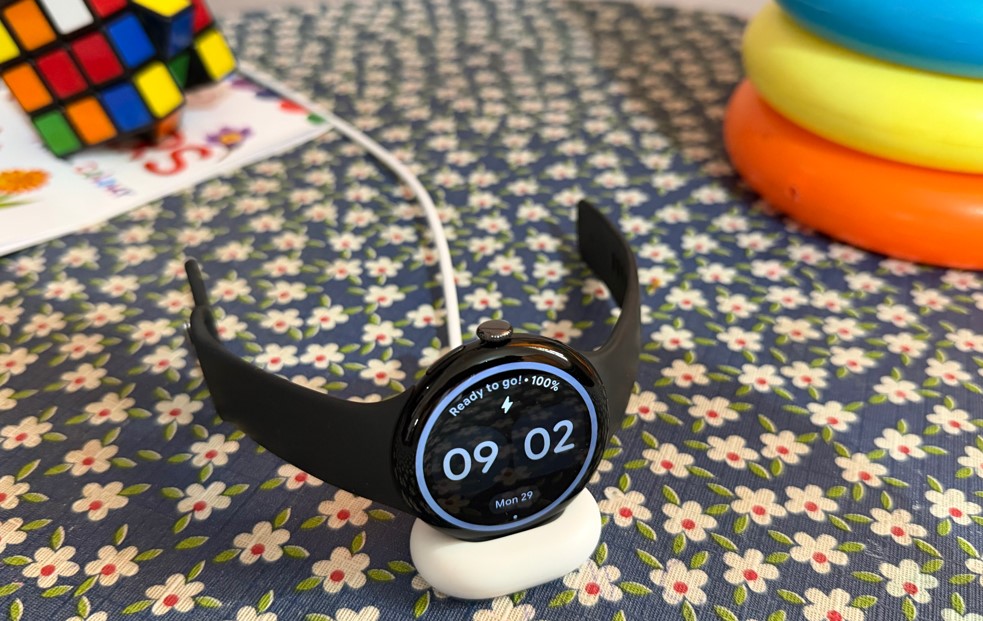 Google Pixel Watch 4.
