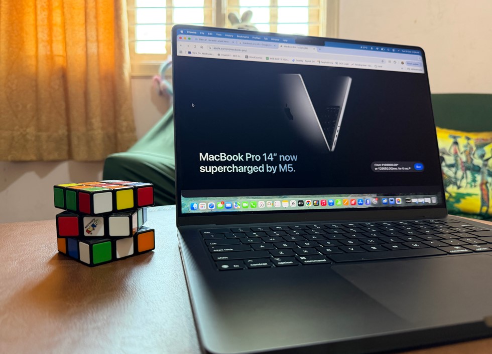 Apple MacBook Pro M5.