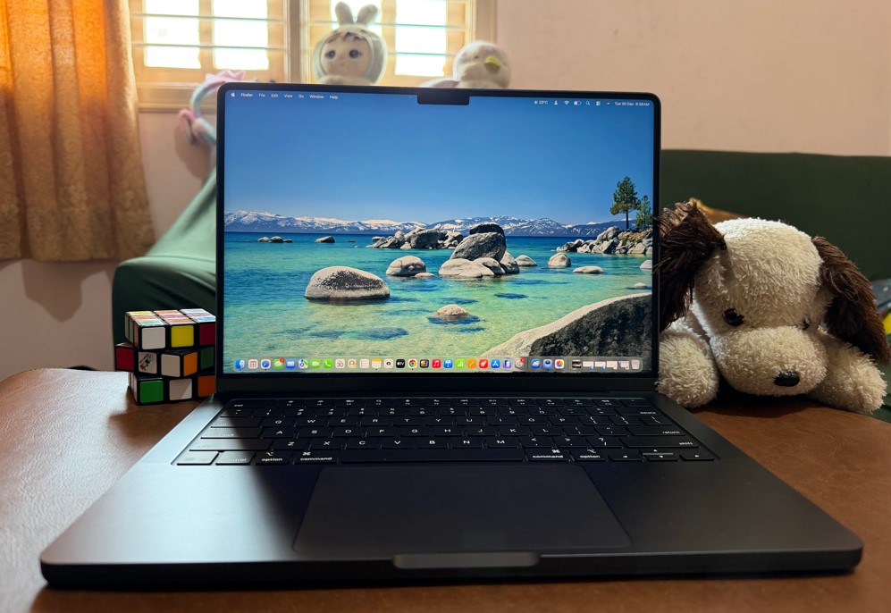 Apple MacBook Pro M5.