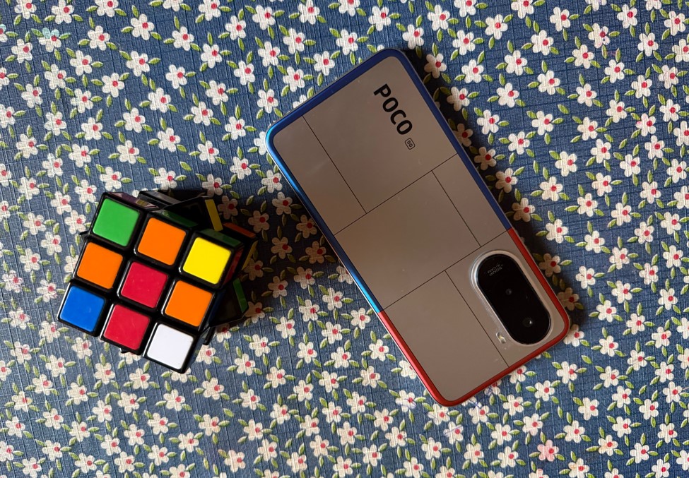 Poco M7 Plus.
