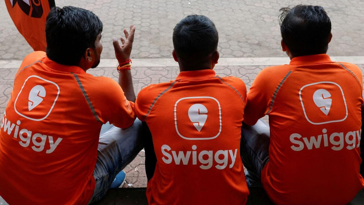 iPhones to biryanis: Swiggy runs 'live updates' of massive orders as 2025 comes to a close