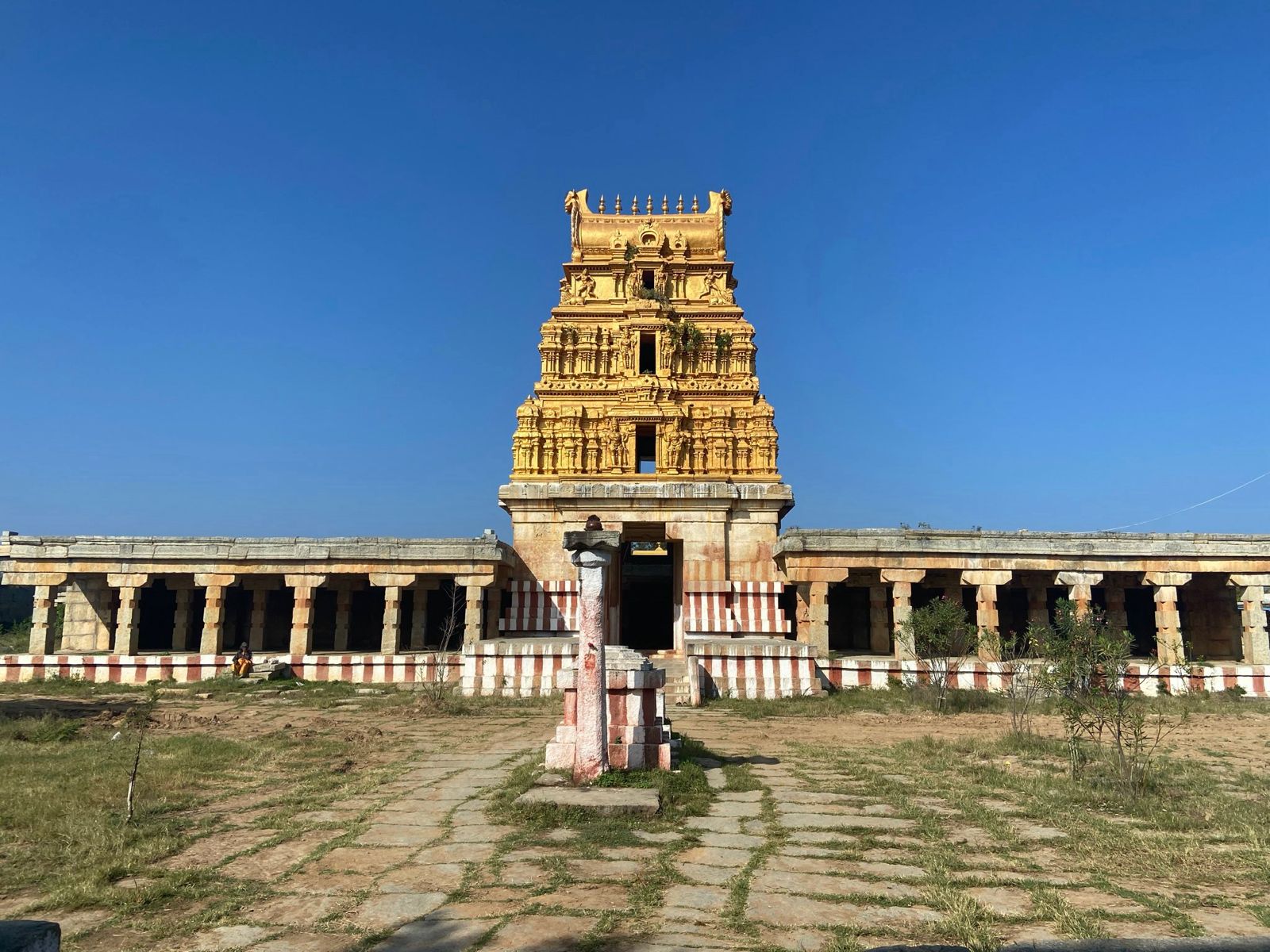 The dusty and thorny floor which leads to the Virupaksha Swamy Temple in Mulbagal.