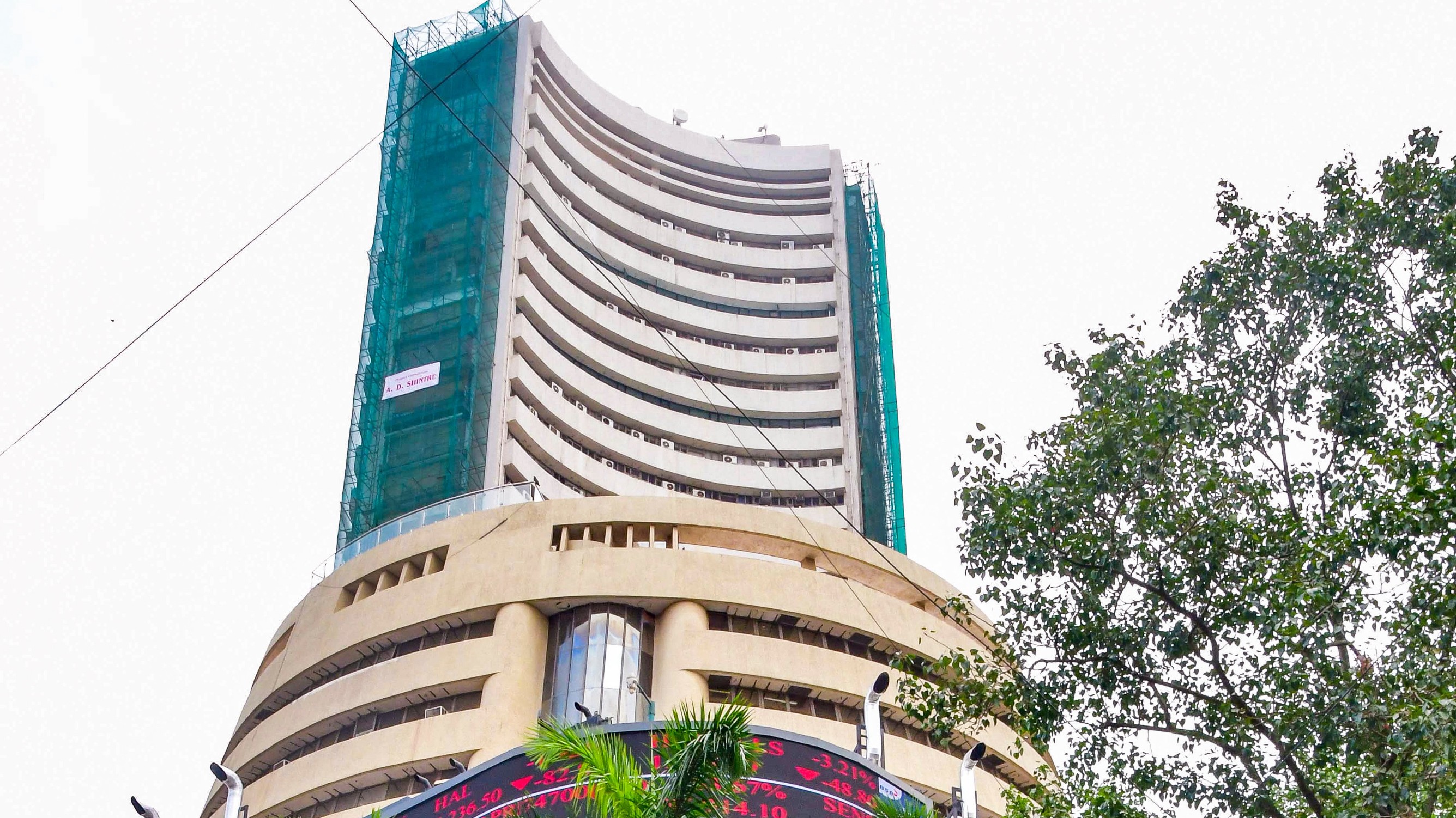 Markets await Q3 updates, policy signals