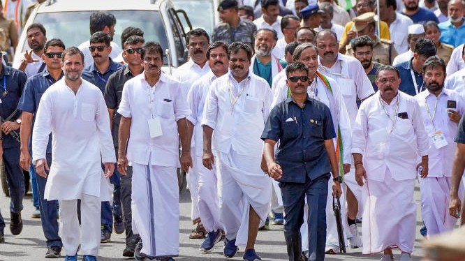 Congress targets 100 seats in Kerala, calls for unity ahead of polls