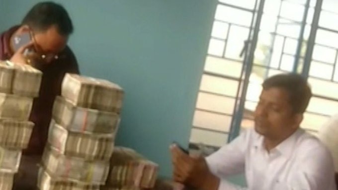 Stack of currency notes on table, TMC leader Mohammad Mondal in frame: Old video sparks political row in West Bengal
