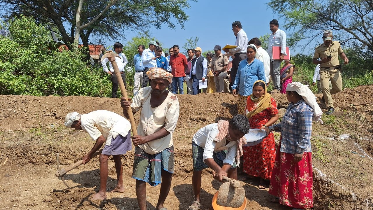 NREGA allowed to die slow death, G RAM G no succour: Workers