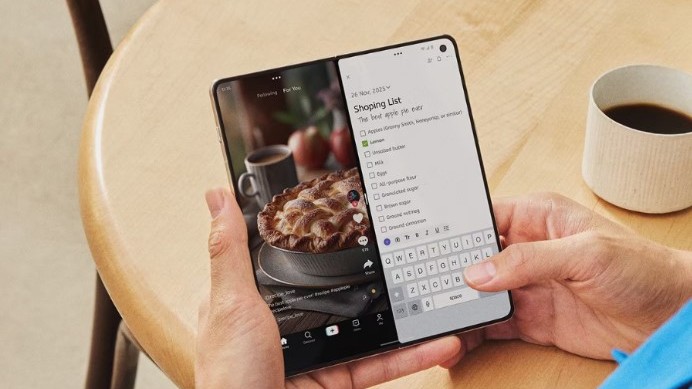 Motorola teases its first notebook-style premium phone Razr Fold 