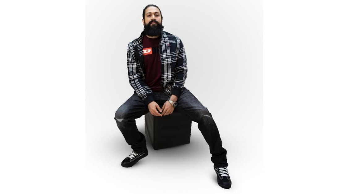 <div class="paragraphs"><p>Credit: Instagram/@thenameisyash</p></div>