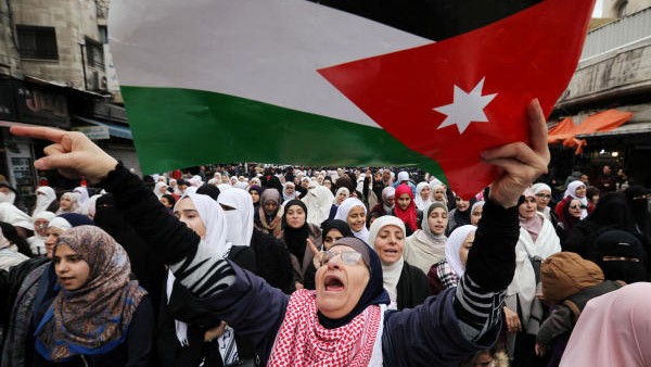 US designates three Muslim Brotherhood chapters as global terrorists