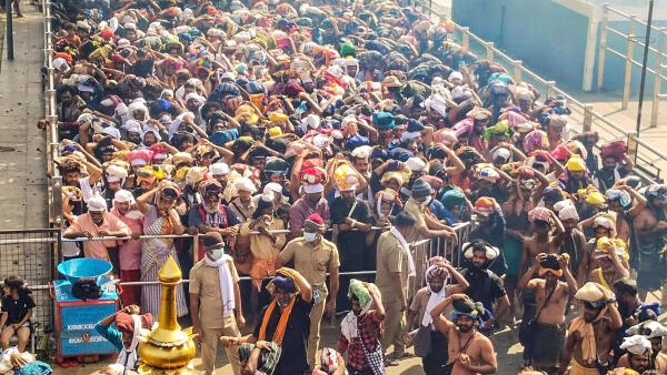 'Makara vilakku': Hundreds of pilgrims thronged Sabarimala Ayyappa temple